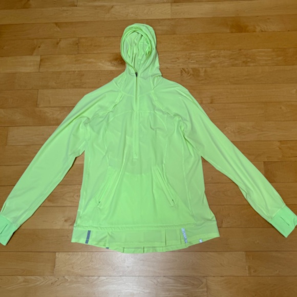 Lululemon Light Zipper HoodedJacket with Pleated Hem Sz. 10 - Picture 12 of 12